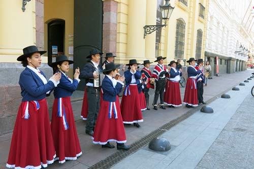 Villancicos Tradicionales en el Museo Histórico Nacional 1 villancicos-tradicionales-en-el-MHN_500