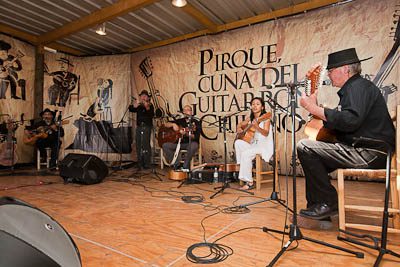 Encuentro del Guitarron Pirque Tito Alarcon Novum Editorial 14