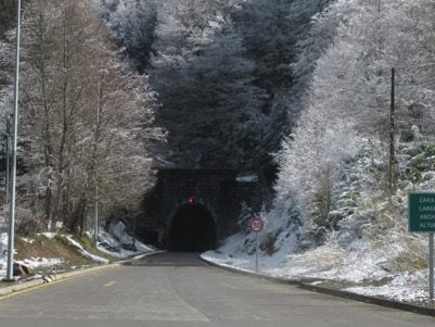 cruzando el tunel las raices lonquimay