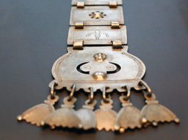 Exhiben Colección de Platería Mapuche de la UCT en Centro Cultural La Moneda