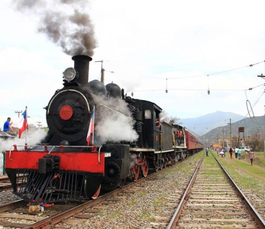 Desde Estación Central, Tren a Vapor para asistir a Feria Expo Catam en El Monte