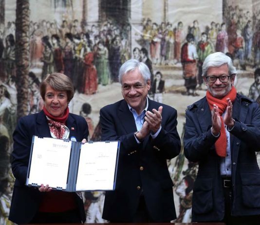Presidente Piñera firma proyecto de ley que promueve el reconocimiento y cuidado del patrimonio cultural de Chile