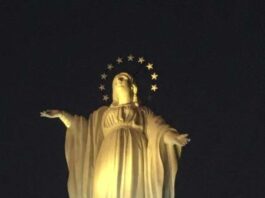 Virgen de l Cerro San Cristobal es coronada