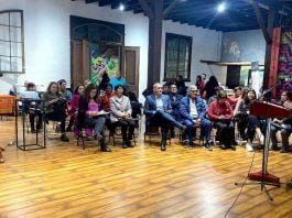 Presentan libro "Festividades del Valle de Esquiña. Registro del patrimonio inmaterial de la precordillera de la comuna de Camarones"